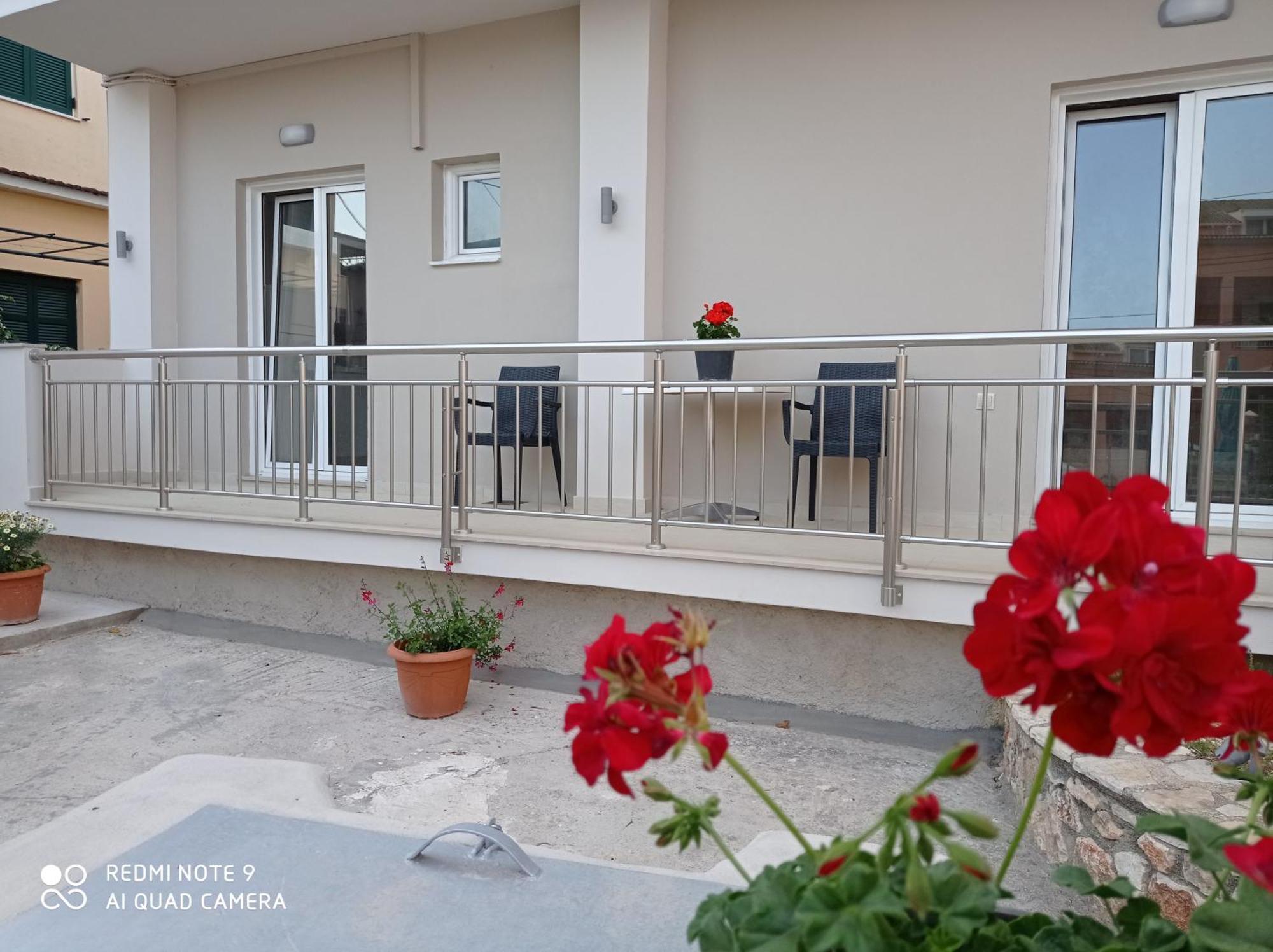 Kelly Apartments Іпсос Номер фото