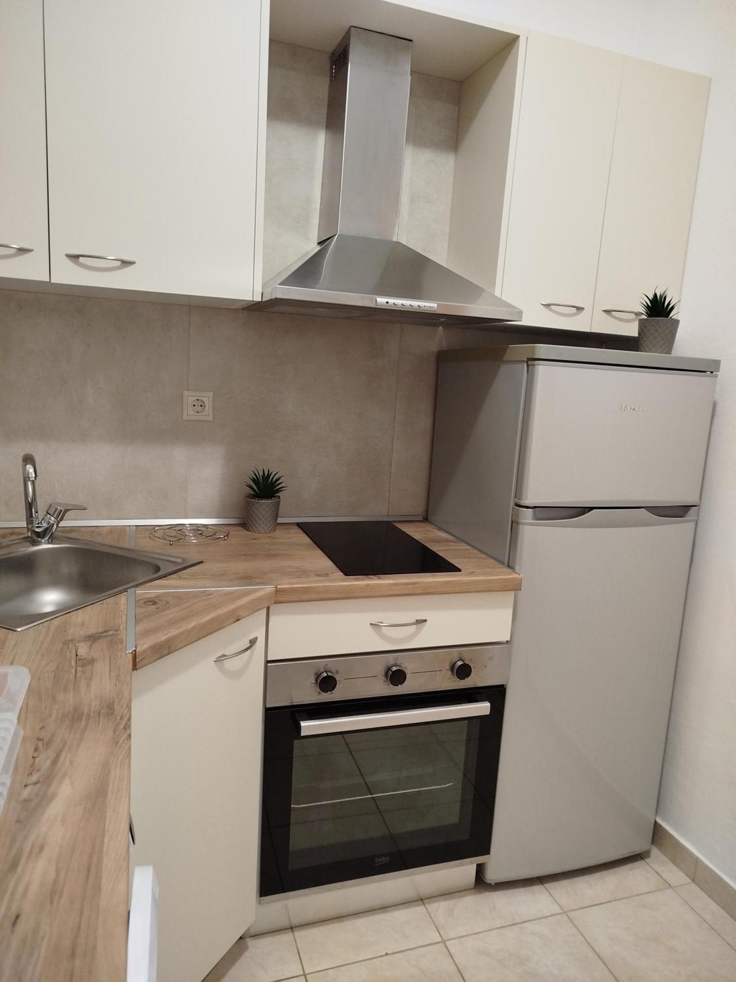 Kelly Apartments Іпсос Екстер'єр фото
